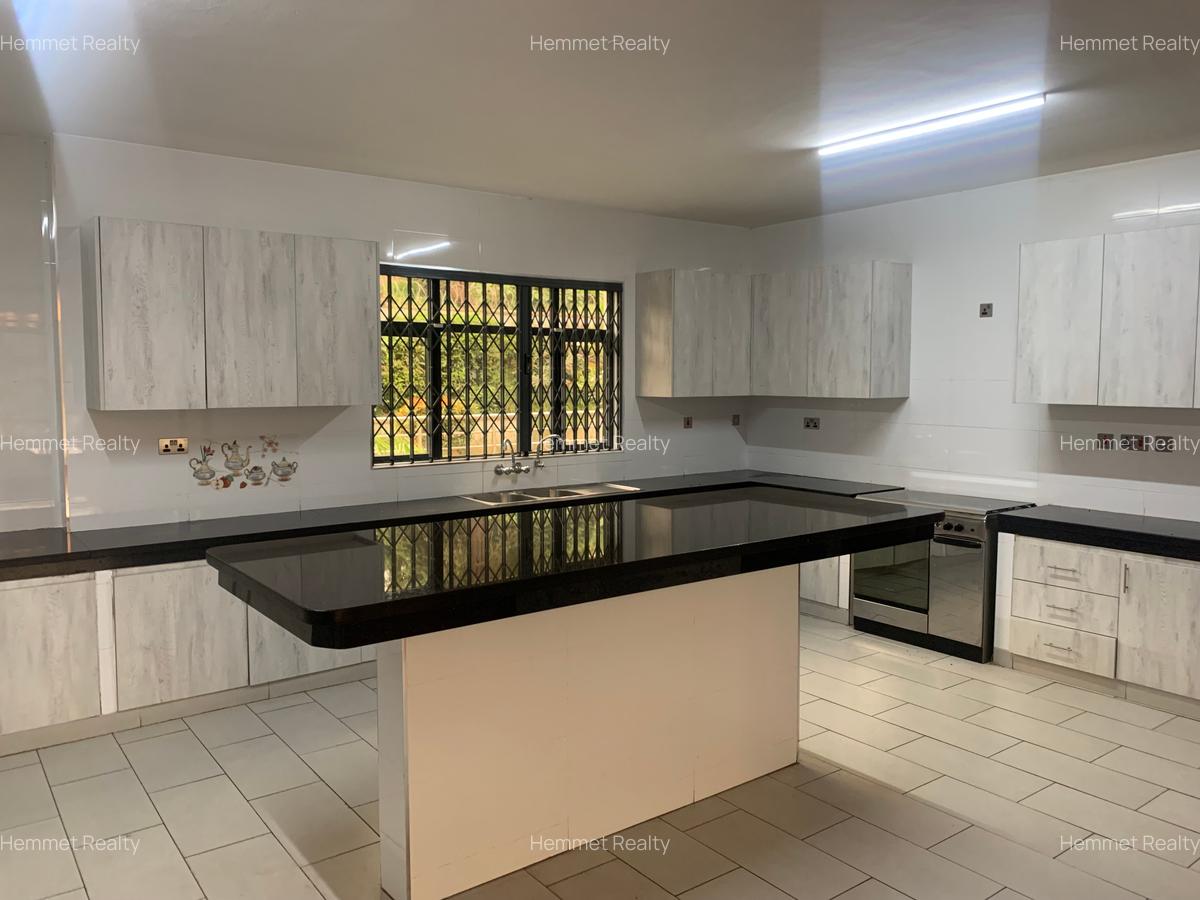 5 Bed House with En Suite in Thigiri - 5