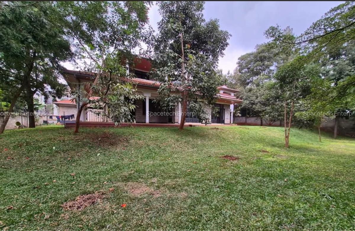 4 Bed House with En Suite in Runda - 2