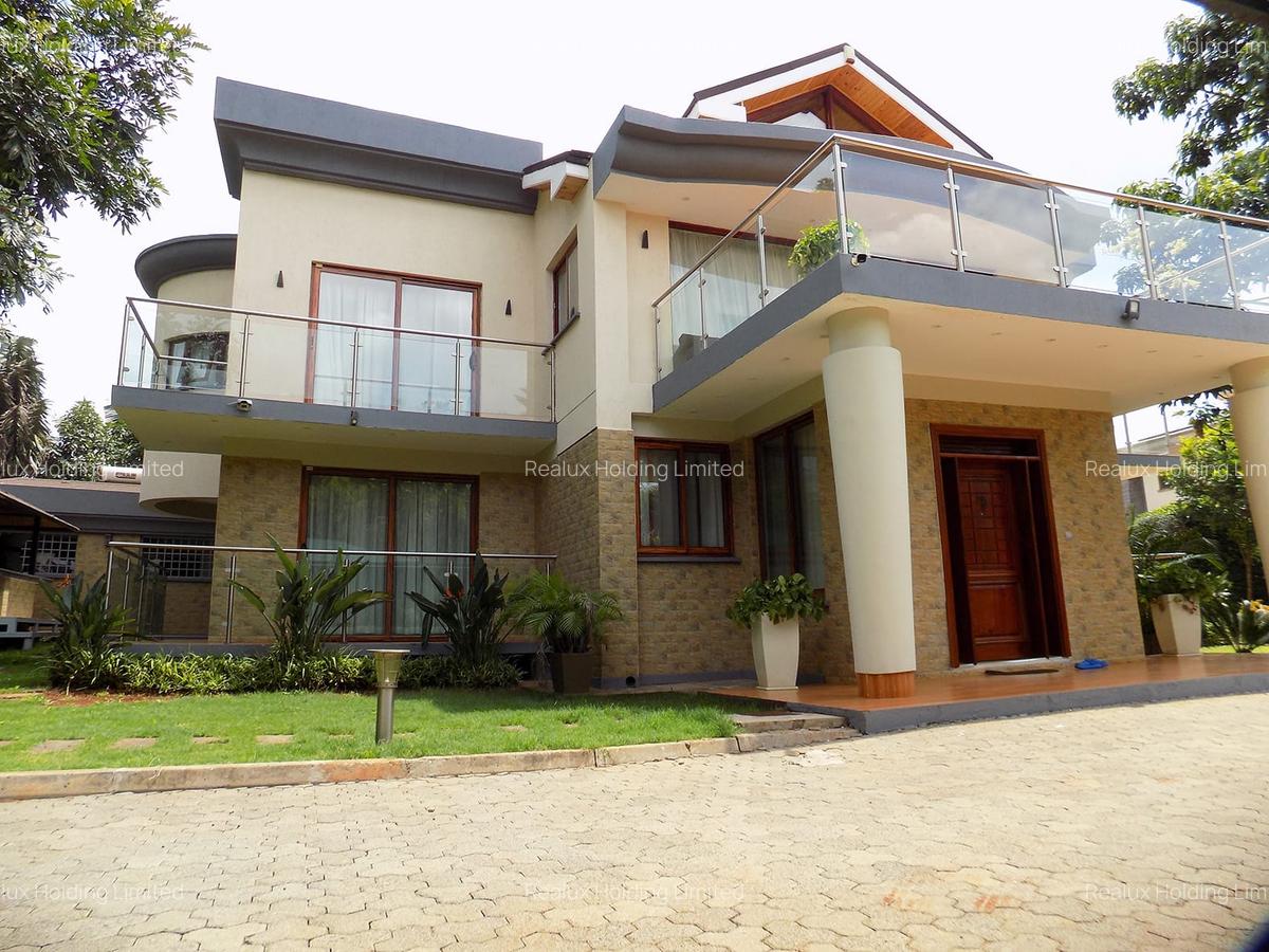 7 Bed Villa with En Suite in Kiambu Road - 1