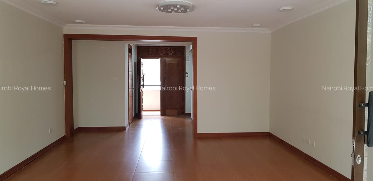 5 Bed Townhouse with En Suite at Lavington Convent Drive - 12