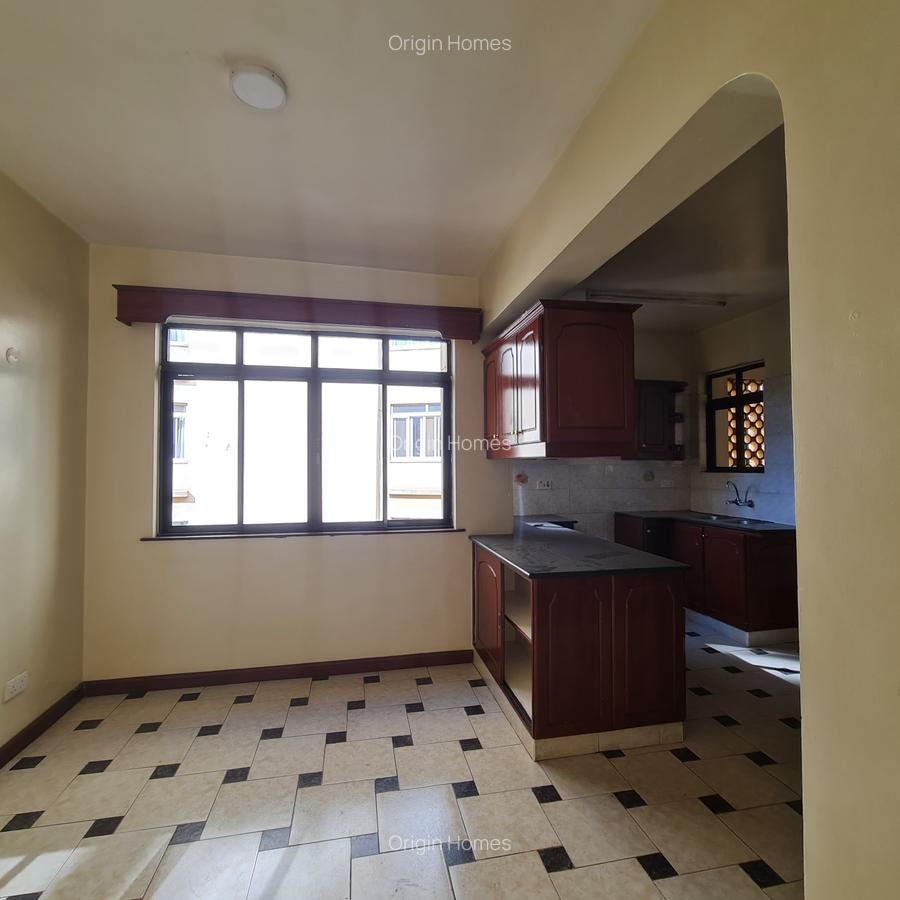 3 Bed Apartment with En Suite at Westlands - 16