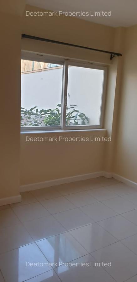 4 Bed Townhouse with En Suite at Langata - 9