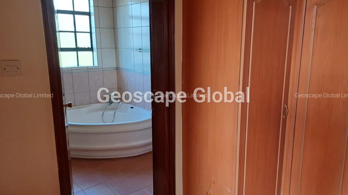 5 Bed House with En Suite in Runda - 6