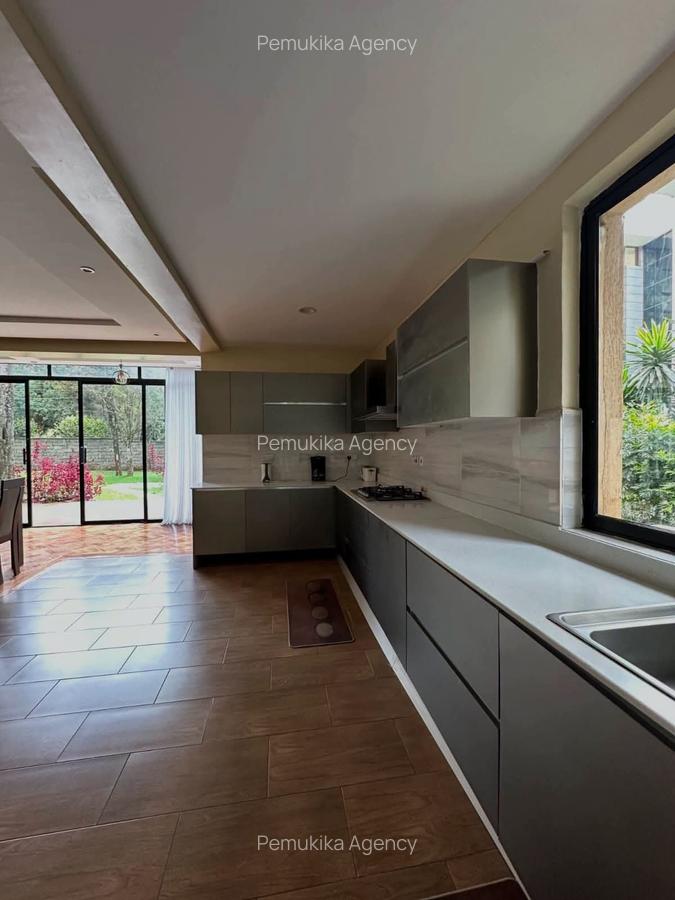 5 Bed Villa with En Suite at Tree Lane - 6