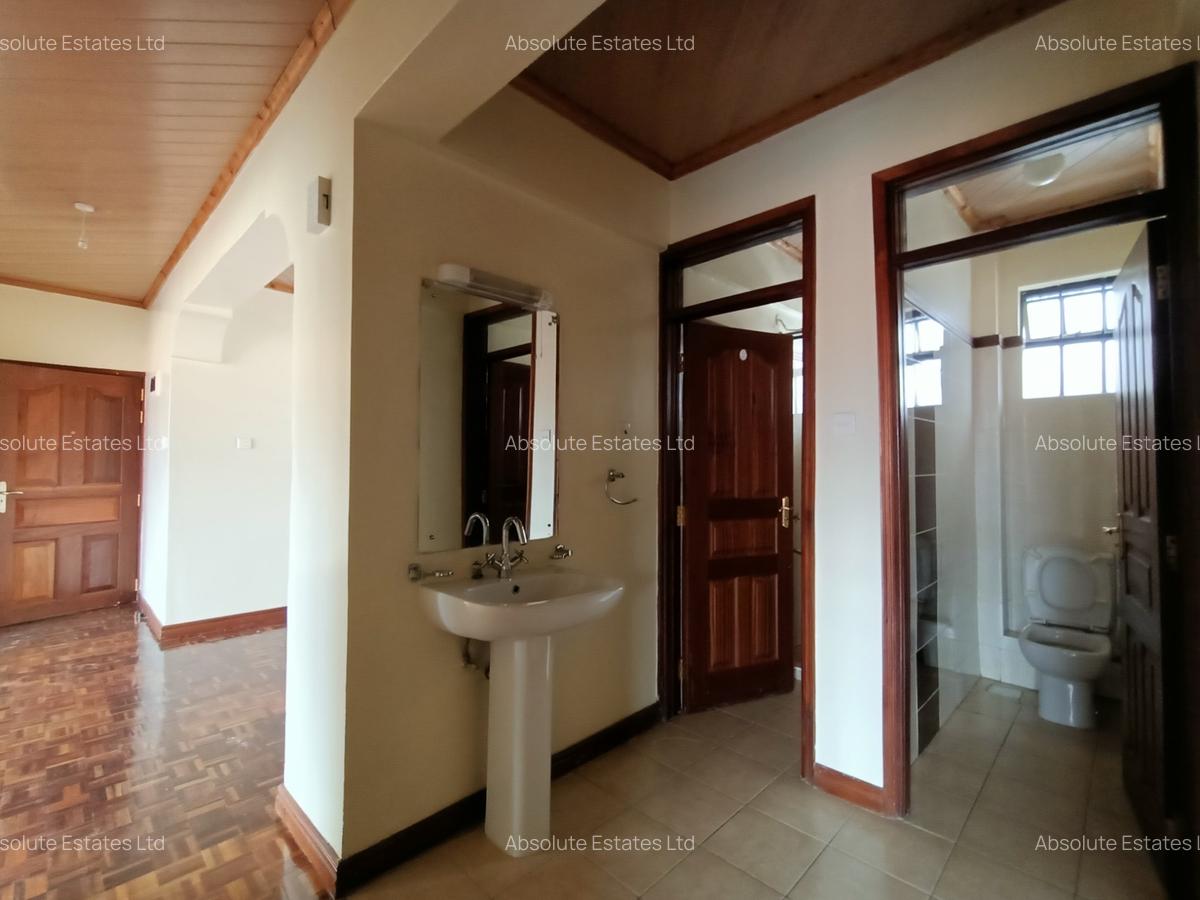 4 Bed Villa with En Suite in Muthaiga - 12