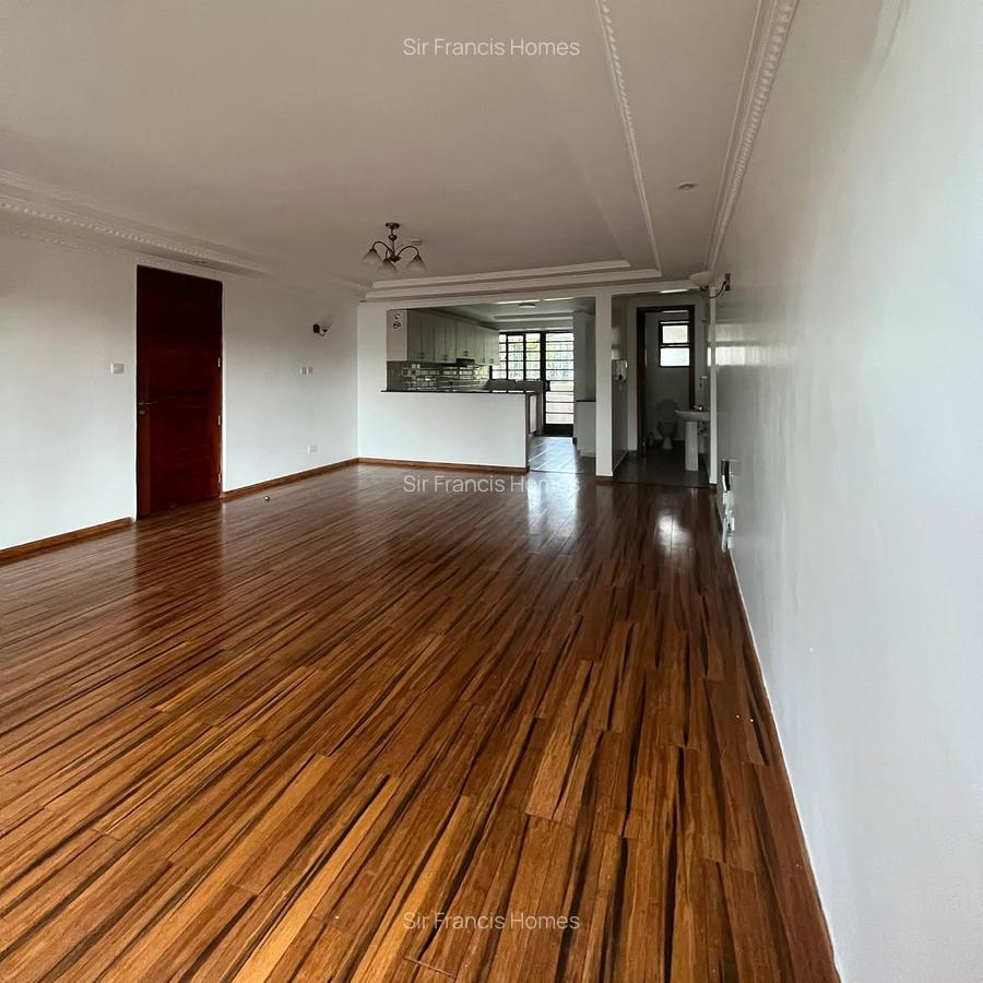 Serviced 3 Bed Apartment with En Suite in Riverside - 18