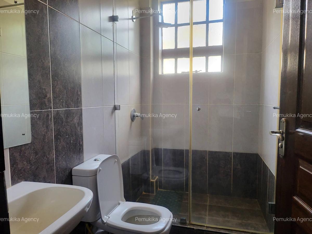 5 Bed Townhouse with En Suite in Rosslyn - 8