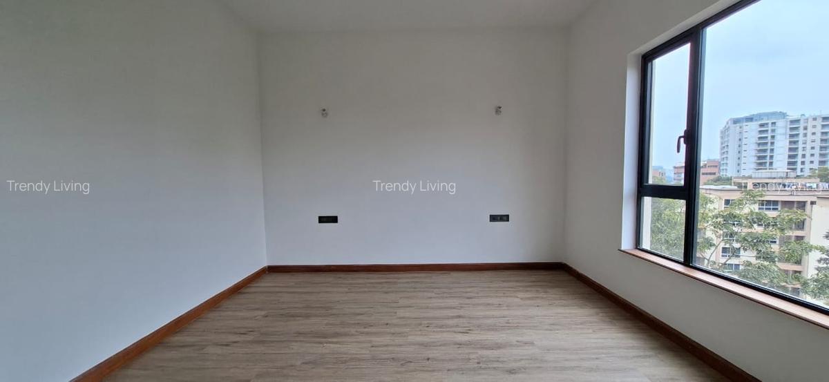 Serviced 4 Bed Apartment with En Suite in Westlands Area - 12