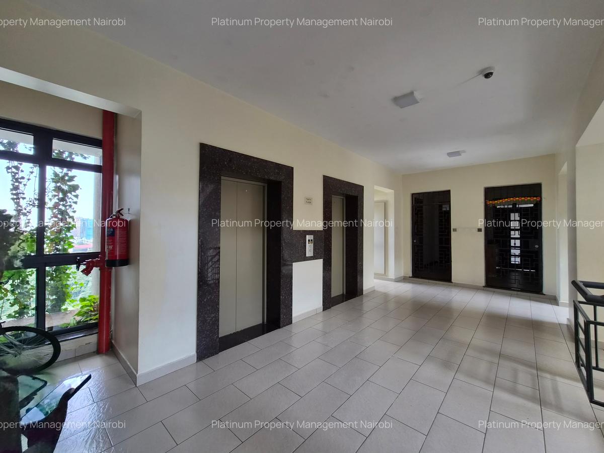 3 Bed Apartment with En Suite at Second Parklands - 18