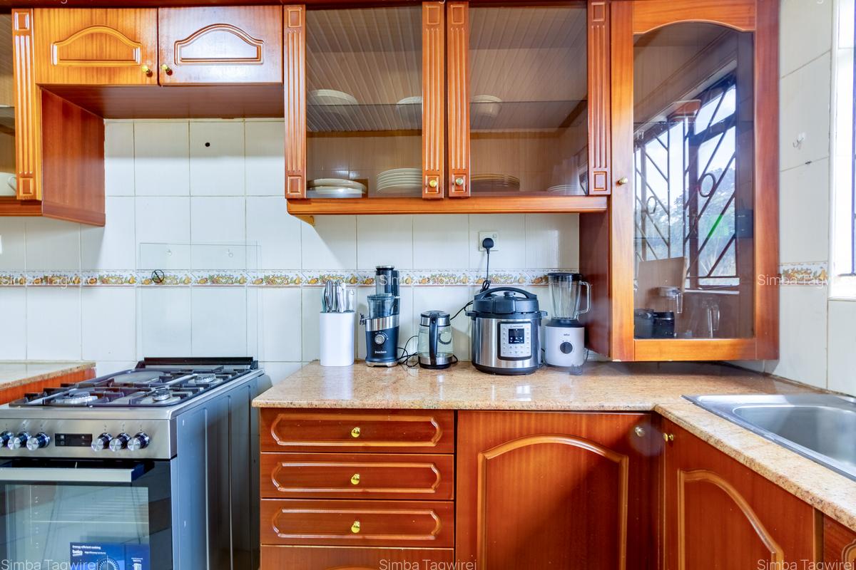 Serviced 3 Bed Apartment with En Suite at Durham Road - 8