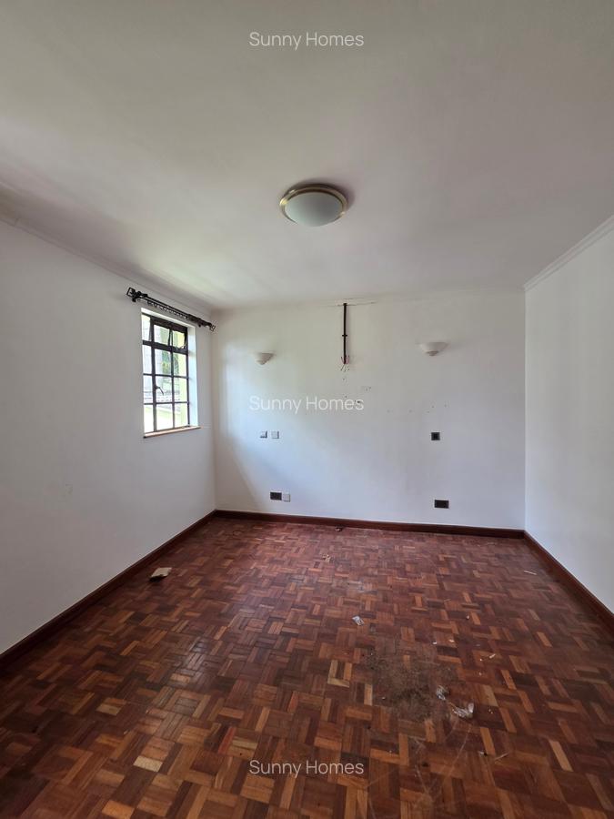 5 Bed Townhouse with En Suite at Maji Mazuri - 12