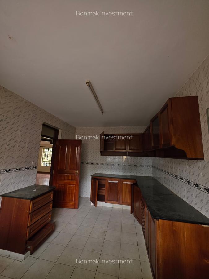 4 Bed Townhouse with En Suite at Lavington Green - 13