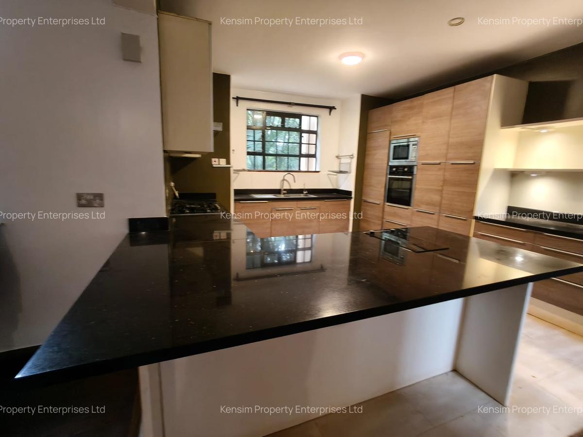 4 Bed Townhouse with En Suite in Runda - 8