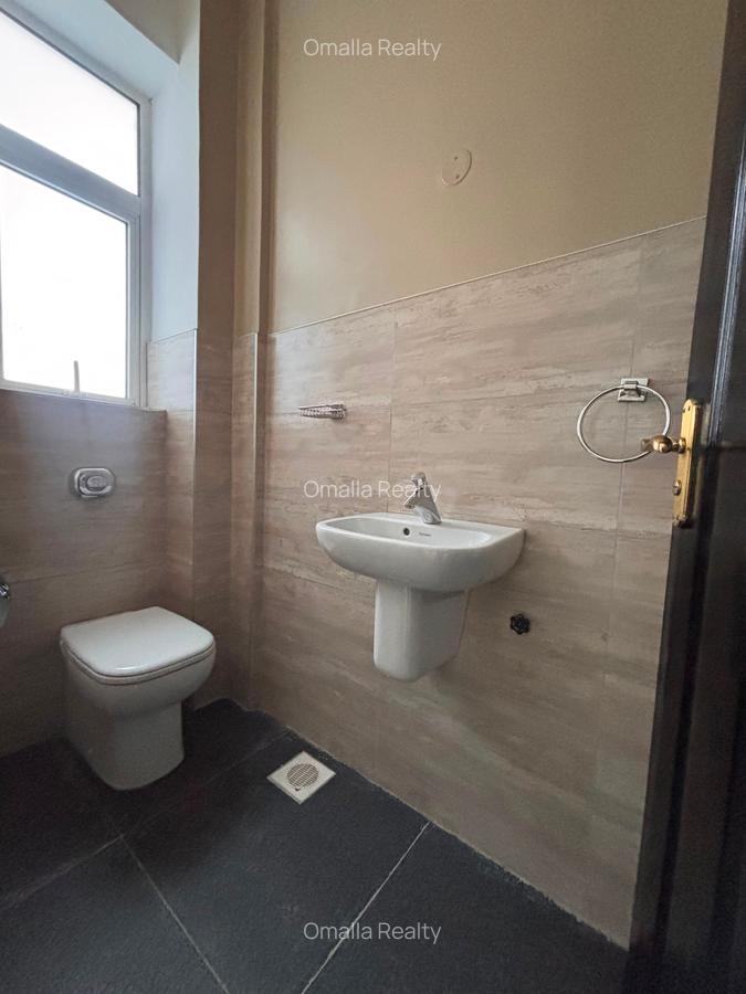 1,266 ft² Commercial Property with Service Charge Included in Westlands Area - 5
