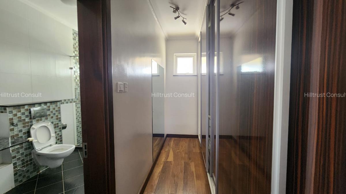 3 Bed Apartment with En Suite at Brookside Drive - 12