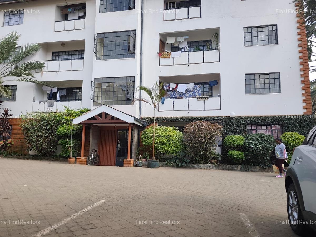 2 Bed Apartment with En Suite in Parklands - 2