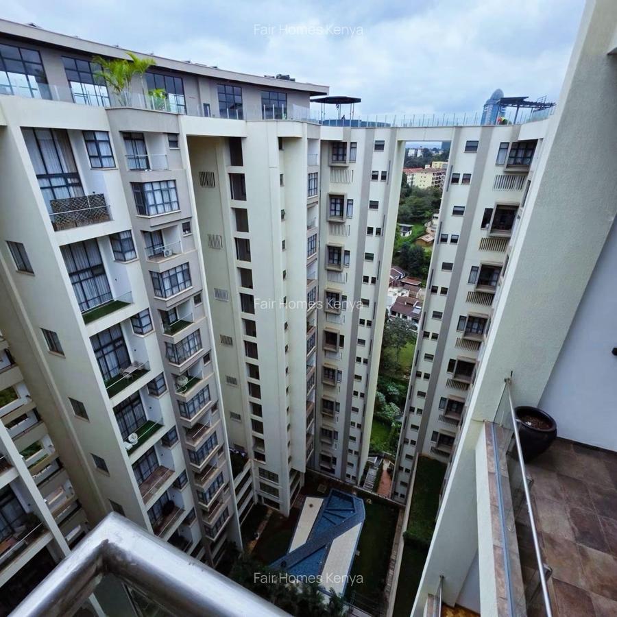 4 Bed Apartment with En Suite at Riverside Drive - 1