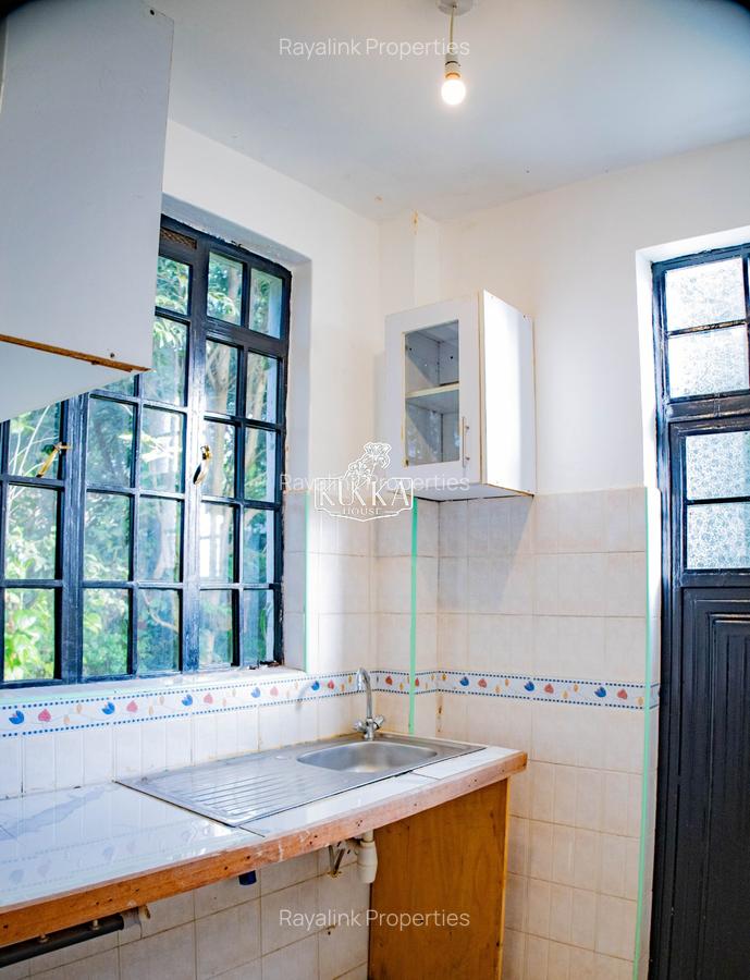 4 Bed House with En Suite at Karen - 8