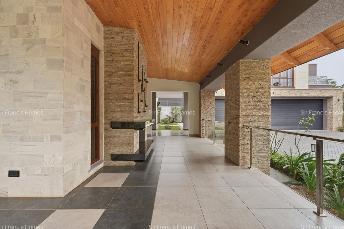 5 Bed House with En Suite in Runda - 10