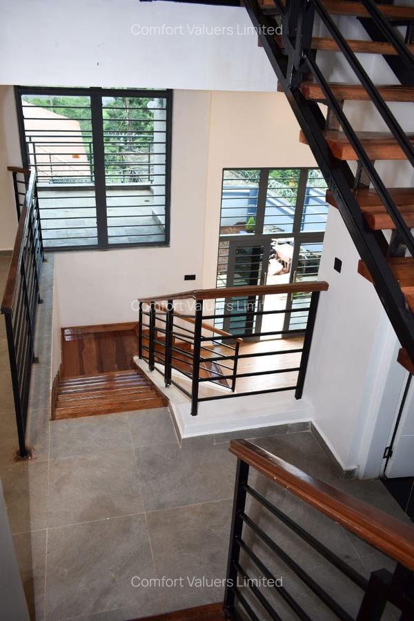 5 Bed Townhouse with En Suite at Ngoingwa Estate - 16