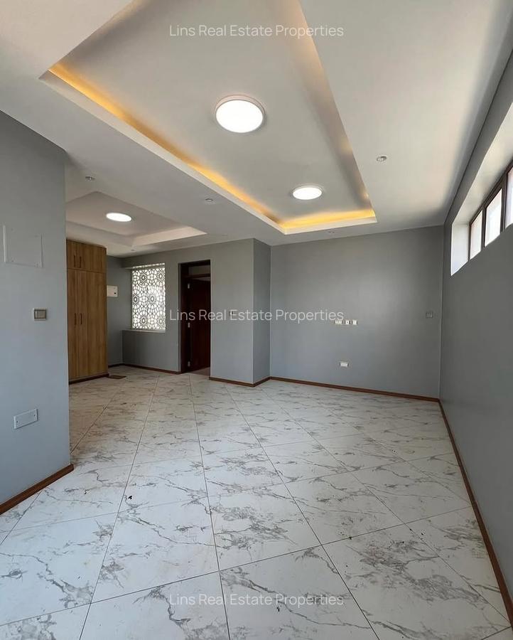 4 Bed Townhouse with En Suite in Runda - 9