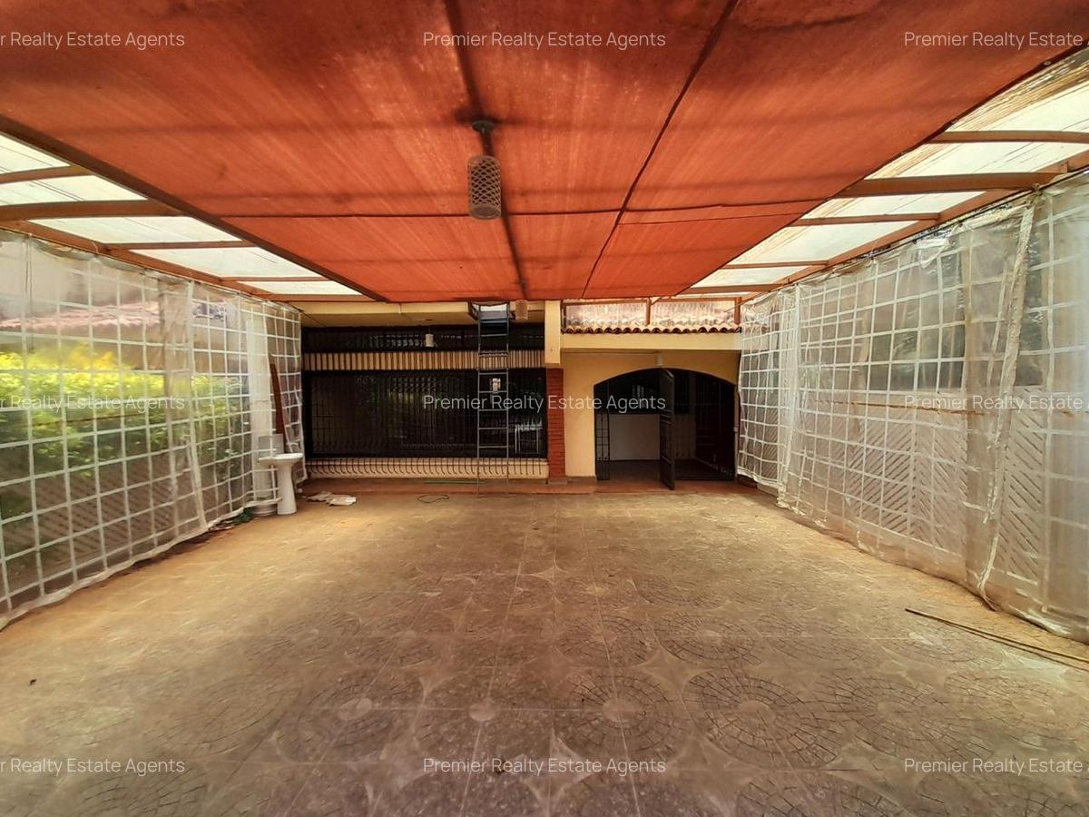 5 Bed Villa with En Suite at Rhapta Road - 5