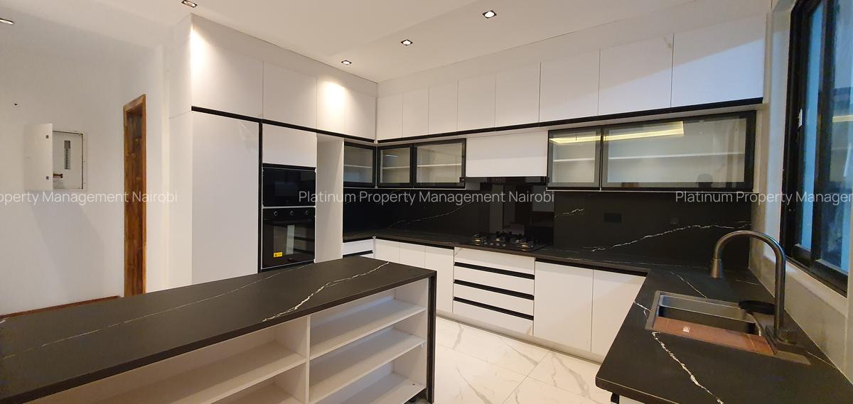 4 Bed Apartment with En Suite at Peponi Rd - 10