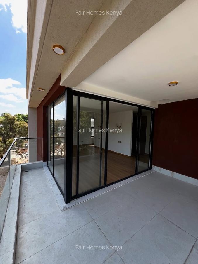 5 Bed Townhouse with En Suite at Lavington Green - 13