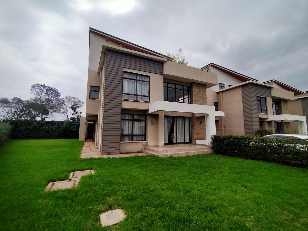 4 Bed House with En Suite in Runda - 3