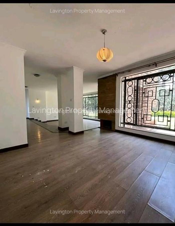 4 Bed Townhouse with En Suite at Lavington Green - 6