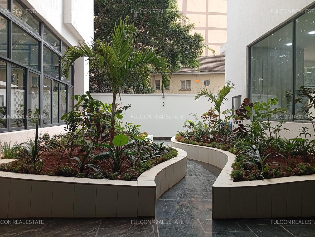 1 Bed Apartment with Swimming Pool in Kilimani - 14