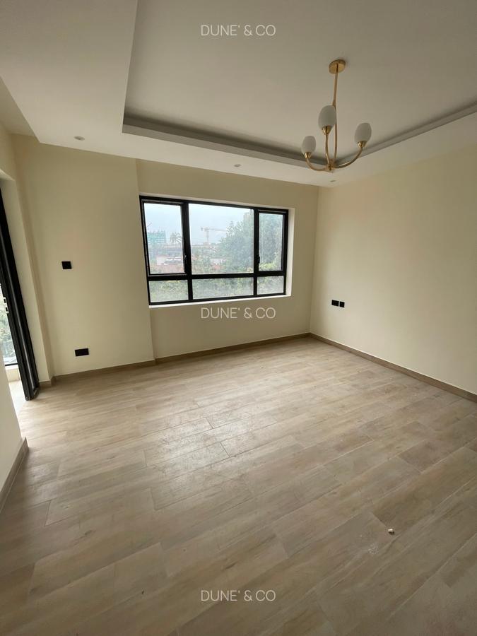 3 Bed Apartment with En Suite in Westlands Area - 11
