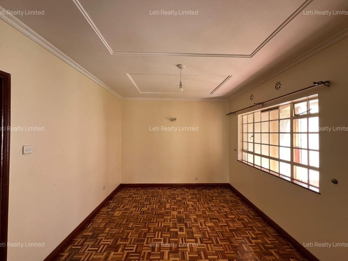 4 Bed Townhouse with En Suite in Lavington - 4