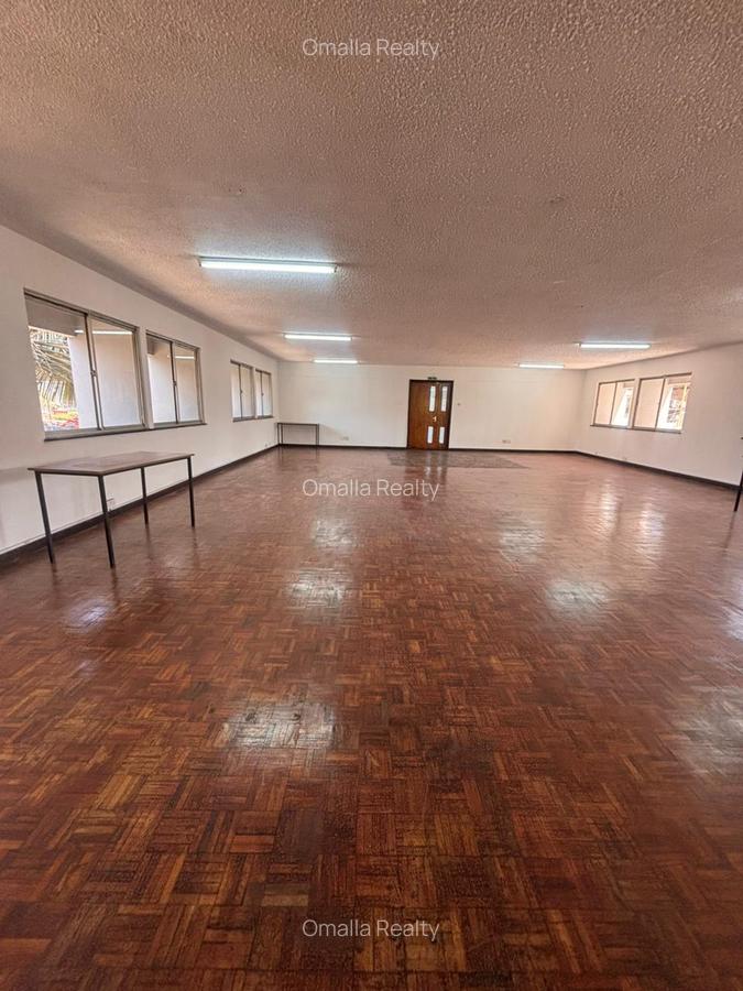 1,130 ft² Office with Service Charge Included in Westlands Area - 3