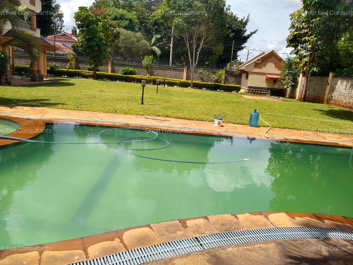 5 Bed Villa with En Suite in Runda - 18