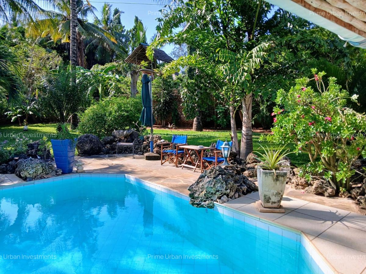 2 Bed House with En Suite in Mtwapa - 3