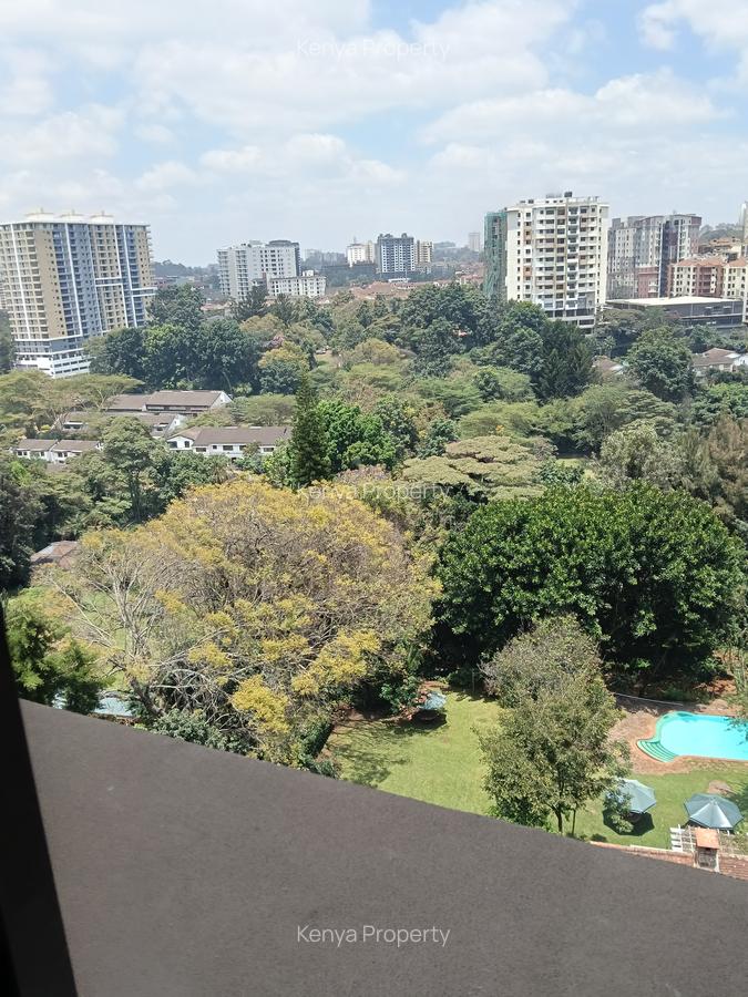 3 Bed Apartment with En Suite at Riverside Drive - 20