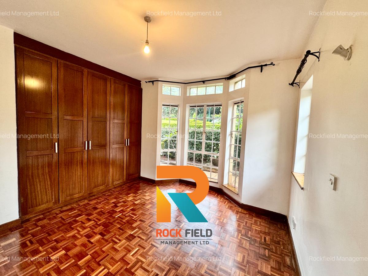 5 Bed Townhouse with En Suite in Rosslyn - 9