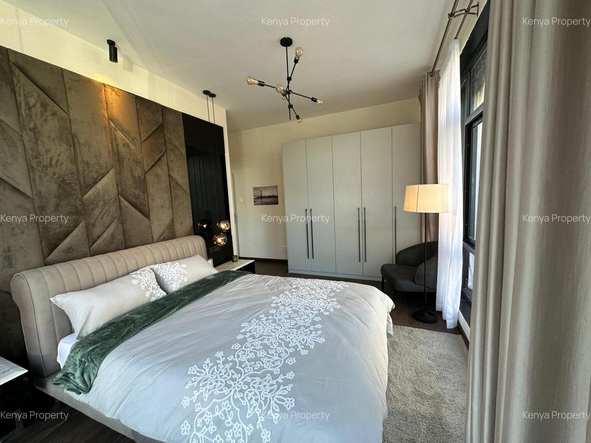 2 Bed Apartment with En Suite at Lavington - 8
