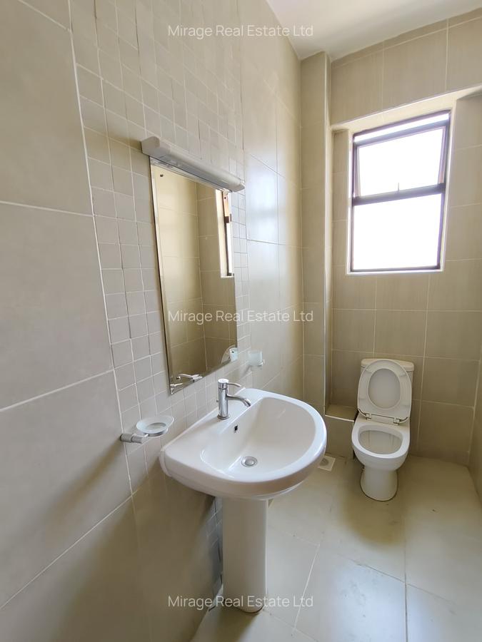 3 Bed Apartment with En Suite in Kilimani - 10