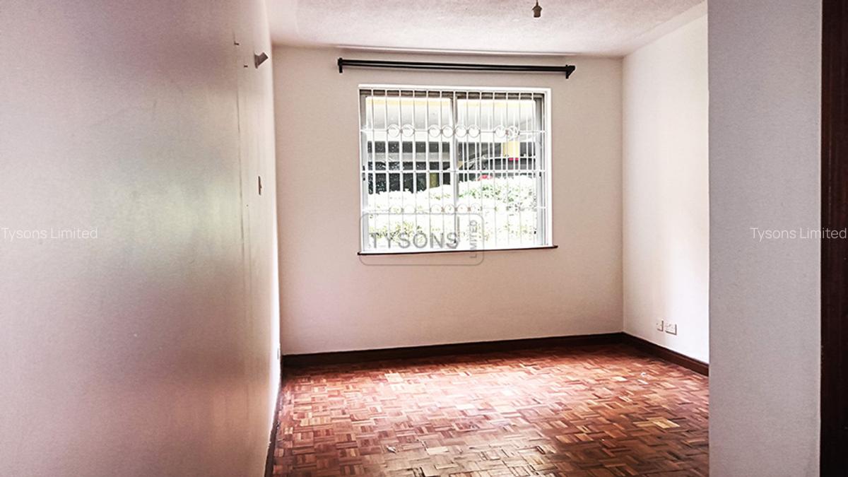 3 Bed Apartment with En Suite in Kilimani - 4