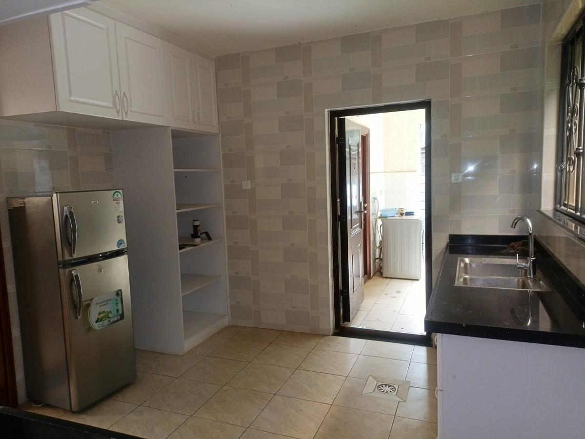 5 Bed Townhouse with En Suite in Lavington - 13