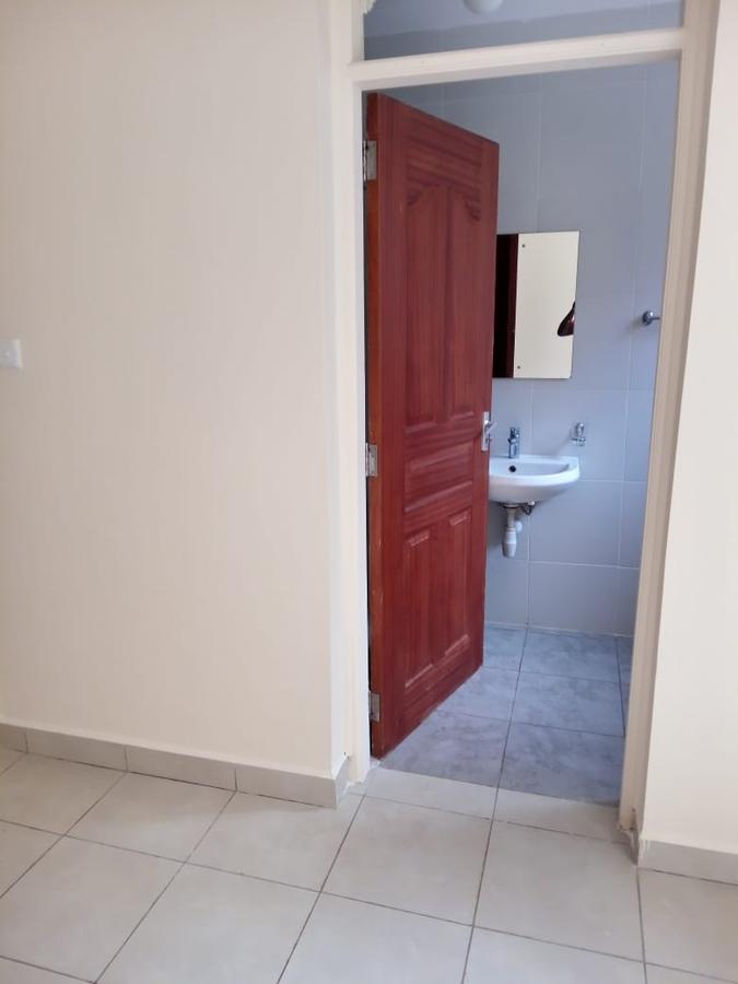 2 Bed Apartment with En Suite in Thindigua - 8