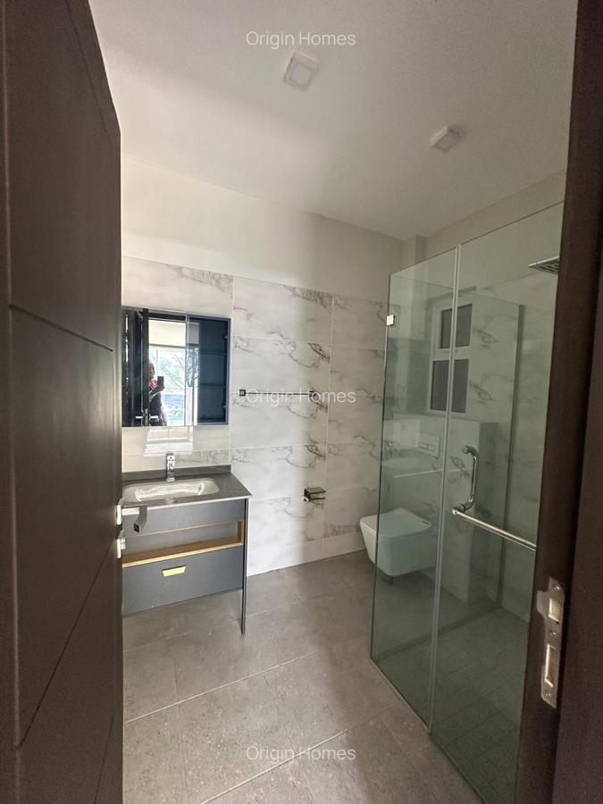 2 Bed Apartment with En Suite at Riverside Drive - 12