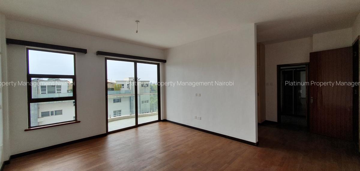 4 Bed Apartment with En Suite in General Mathenge - 17