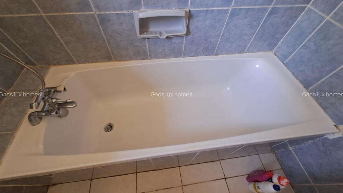 4 Bed Townhouse with En Suite at Spring Valley - 13