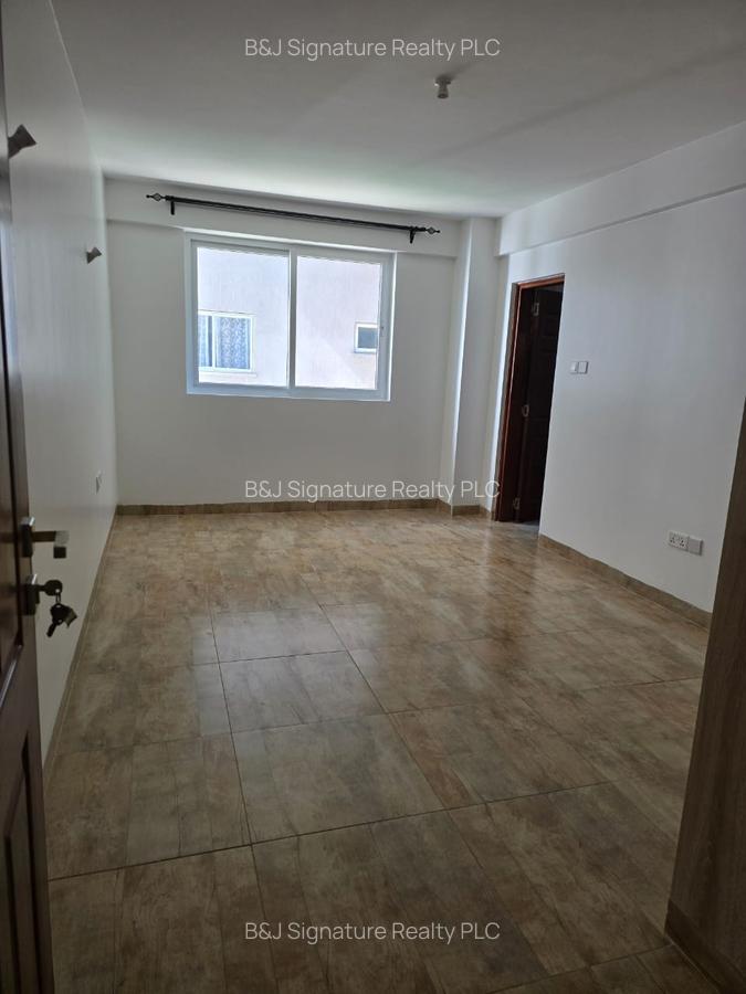3 Bed Apartment with En Suite in Westlands Area - 11
