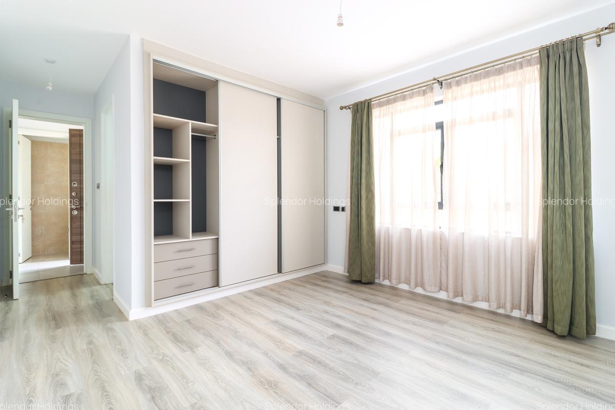 4 Bed Townhouse with En Suite in Runda - 11