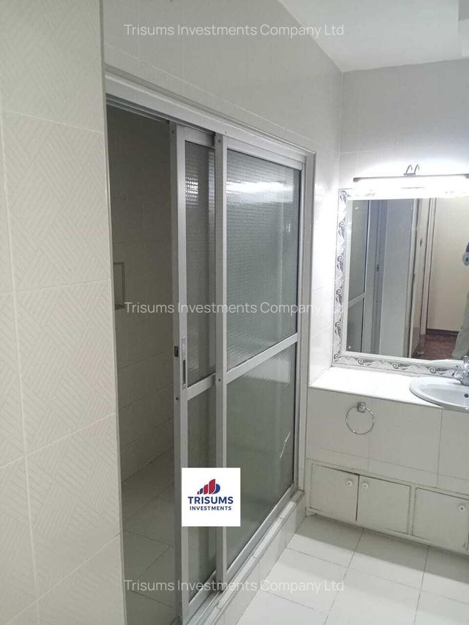 5 Bed Villa with En Suite at Rhapta Road - 11