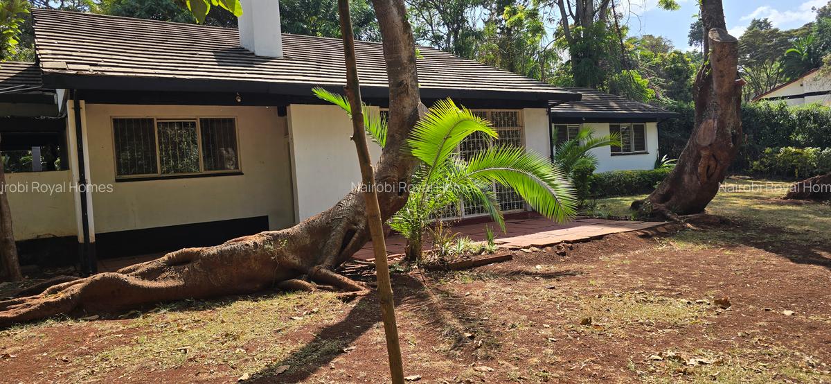 4 Bed House with En Suite at Loresho Crescent - 9